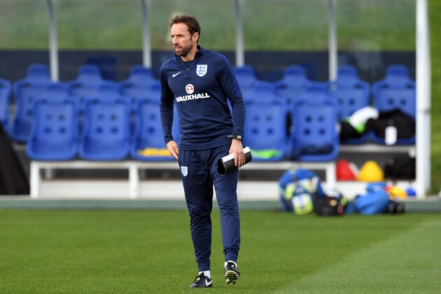 England interim manager Gareth Southgate takes part in a training session at St George's Park in Burton-on-Trent on October 7, 2016 on the eve of a World cup qualifier against Malta. / AFP / PAUL ELLIS        (Photo credit should read PAUL ELLIS/AFP/Getty Images)