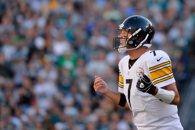PHILADELPHIA, PA - SEPTEMBER 25:  Quarterback  Ben Roethlisberger #7 of the Pittsburgh Steelers reacts in the second quarter against the Philadelphia Eagles at Lincoln Financial Field on September 25, 2016 in Philadelphia, Pennsylvania.  (Photo by Alex Goodlett/Getty Images)