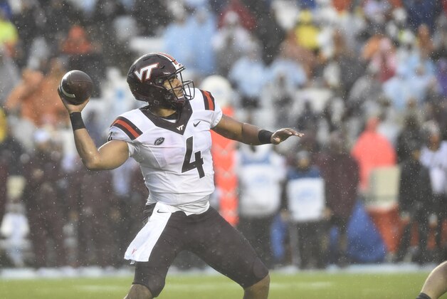 Oct 8, 2016; Chapel Hill, NC, USA; Virginia Tech Hokies quarterback Jerod Evans (4) passes the ball in the first quarter at Kenan Memorial Stadium. Mandatory Credit: Bob Donnan-USA TODAY Sports Oct 8, 2016; Chapel Hill, NC, USA; Virginia Tech Hokies quarterback Jerod Evans (4) passes the ball in the first quarter at Kenan Memorial Stadium. Mandatory Credit: Bob Donnan-USA TODAY Sports