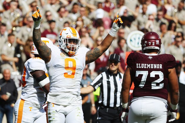 COLLEGE STATION, TX - OCTOBER 08:  Derek Barnett #9 of the Tennessee Volunteers celebrates a tackle in the first half of their game against the Texas A&M Aggies at Kyle Field on October 8, 2016 in College Station, Texas.  (Photo by Scott Halleran/Getty Images)