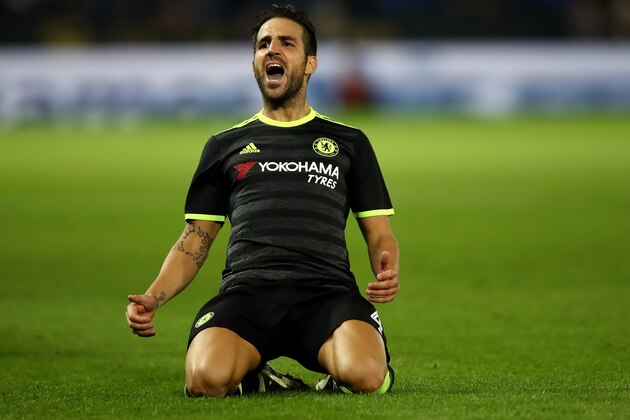 LEICESTER, ENGLAND - SEPTEMBER 20:  Cesc Fabregas of Chelsea celebrates scoring his sides fourth goal during the EFL Cup Third Round match between Leicester City and Chelsea at The King Power Stadium on September 20, 2016 in Leicester, England.  (Photo by Julian Finney/Getty Images)