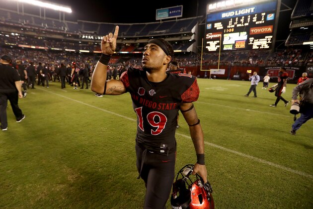 SAN DIEGO, CA - SEPTEMBER 10:  Donnel Pumphrey #19 of the San Diego State Aztecs points at the sky after defeating California Golden Bears 45-40 during a game at Qualcomm Stadium on September 10, 2016 in San Diego, California.  (Photo by Sean M. Haffey/Getty Images)