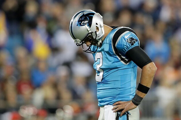CHARLOTTE, NC - OCTOBER 10:  Derek Anderson #3 of the Carolina Panthers reacts after a play against the Tampa Bay Buccaneers in the 3rd quarter during their game at Bank of America Stadium on October 10, 2016 in Charlotte, North Carolina.  (Photo by Streeter Lecka/Getty Images)