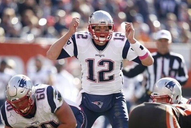 New England Patriots quarterback Tom Brady shouts at the line in the second half of an NFL football game against the Cleveland Browns Sunday, Oct. 9, 2016, in Cleveland. (AP Photo/Ron Schwane)