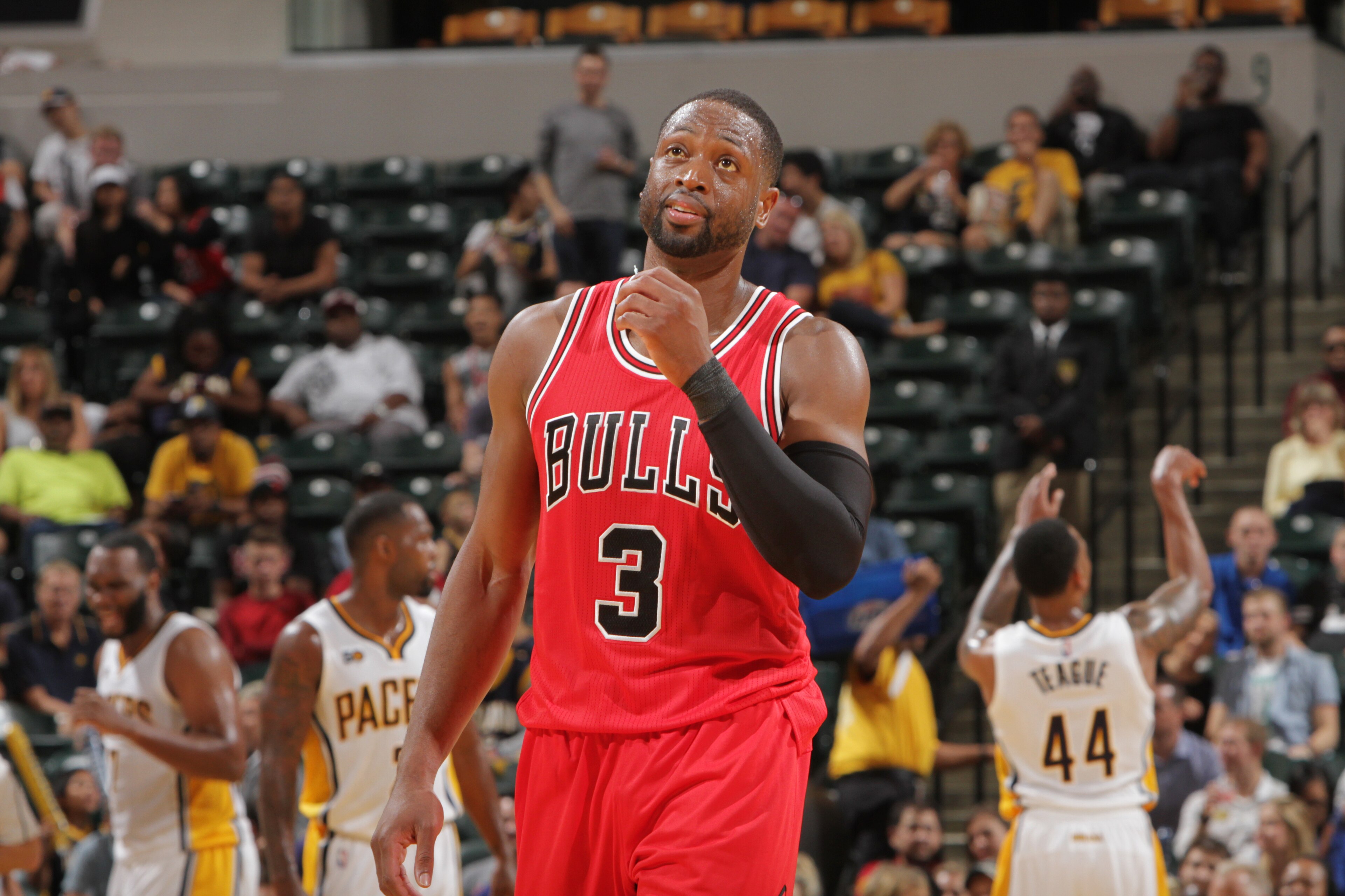 INDIANAPOLIS, IN - OCTOBER 6: Dwyane Wade #3 of the Chicago Bulls reacts to a play against the Indiana Pacers during a preseason game on October 6, 2016 at Bankers Life Fieldhouse in Indianapolis, Indiana. NOTE TO USER: User expressly acknowledges and agrees that, by downloading and or using this Photograph, user is consenting to the terms and conditions of the Getty Images License Agreement. Mandatory Copyright Notice: Copyright 2016 NBAE (Photo by Ron Hoskins/NBAE via Getty Images) INDIANAPOLIS, IN - OCTOBER 6: Dwyane Wade #3 of the Chicago Bulls reacts to a play against the Indiana Pacers during a preseason game on October 6, 2016 at Bankers Life Fieldhouse in Indianapolis, Indiana. NOTE TO USER: User expressly acknowledges and agrees that, by downloading and or using this Photograph, user is consenting to the terms and conditions of the Getty Images License Agreement. Mandatory Copyright Notice: Copyright 2016 NBAE (Photo by Ron Hoskins/NBAE via Getty Images)