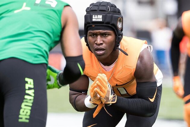 Calabasas, California, 5-star player Darnay Holmes is the nation's top-ranked cornerback per Scout.com. He said he will begin taking official visits next month.