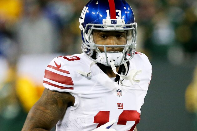GREEN BAY, WI - OCTOBER 09:  Odell Beckham Jr. #13 of the New York Giants jogs on the field before the game against the Green Bay Packers at Lambeau Field on October 9, 2016 in Green Bay, Wisconsin. (Photo by Dylan Buell/Getty Images)