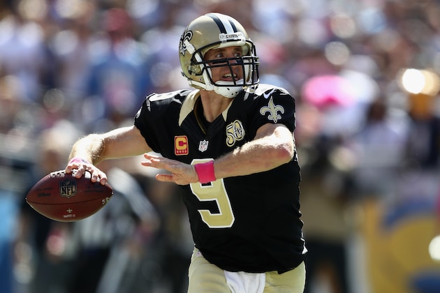 SAN DIEGO, CA - OCTOBER 02:   Drew Brees #9 of the New Orleans Saints passes during the second half of a game against the New Orleans Saints  at Qualcomm Stadium on October 2, 2016 in San Diego, California.  (Photo by Sean M. Haffey/Getty Images)