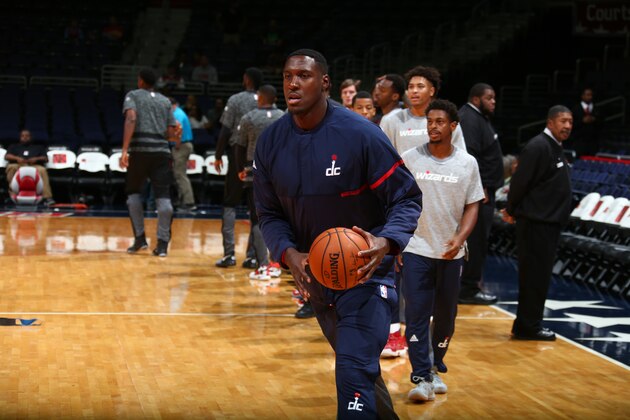 WASHINGTON, DC - OCTOBER 4:  Ian Mahinmi #28 of the Washington Wizards warms up before a preseason game against the Miami Heat on October 4, 2016 at Verizon Center in Washington, DC. NOTE TO USER: User expressly acknowledges and agrees that, by downloading and or using this Photograph, user is consenting to the terms and conditions of the Getty Images License Agreement. Mandatory Copyright Notice: Copyright 2016 NBAE (Photo by Ned Dishman/NBAE via Getty Images)