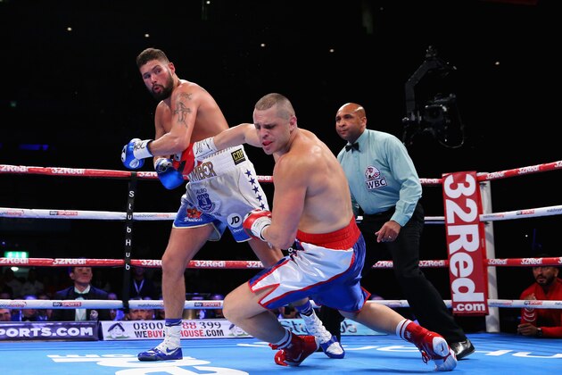 LIVERPOOL, ENGLAND - OCTOBER 15: Tony Bellew of England lands a left hand punch on BJ Flores of USA in the WBC Cruiserweight Championship match during Boxing at Echo Arena on October 15, 2016 in Liverpool, England. (Photo by Alex Livesey/Getty Images) LIVERPOOL, ENGLAND - OCTOBER 15: Tony Bellew of England lands a left hand punch on BJ Flores of USA in the WBC Cruiserweight Championship match during Boxing at Echo Arena on October 15, 2016 in Liverpool, England. (Photo by Alex Livesey/Getty Images)