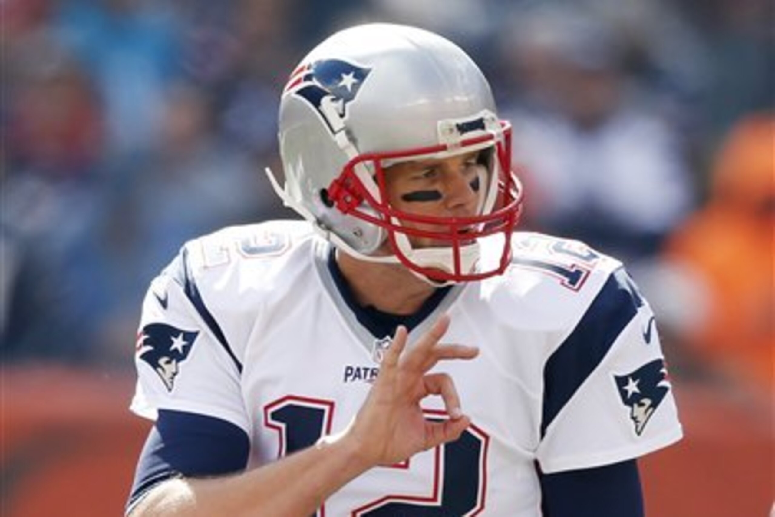 New England Patriots' Tom Brady against the Cleveland Browns during the first half of an NFL football game Sunday, Oct. 9, 2016, in Cleveland. (AP Photo/Ron Schwane)