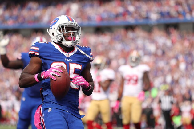 BUFFALO, NY - OCTOBER 16:  LeSean McCoy #25 of the Buffalo Bills celebrates a touchdown against the San Francisco 49ers during the first half at New Era Field on October 16, 2016 in Buffalo, New York.  (Photo by Brett Carlsen/Getty Images)