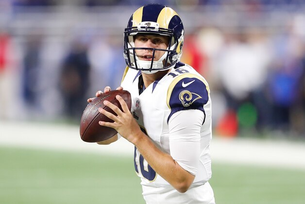 DETROIT, MI - OCTOBER 16: Jared Goff #16 of the Los Angeles Rams warms up prior to the start of the game against the Detroit Lions at Ford Field on October 16, 2016 in Detroit, Michigan. (Photo by Leon Halip/Getty Images)