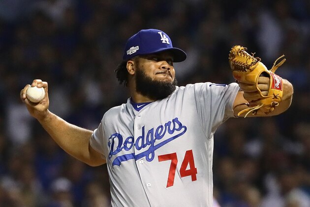 CHICAGO, IL - OCTOBER 16:  Kenley Jansen #74 of the Los Angeles Dodgers throws a pitch in the eighth inning against the Chicago Cubs during game two of the National League Championship Series at Wrigley Field on October 16, 2016 in Chicago, Illinois.  (Photo by Jonathan Daniel/Getty Images)
