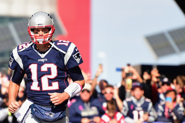 FOXBORO, MA - OCTOBER 16:  Tom Brady #12 of the New England Patriots takes the field before a game against the Cincinnati Bengals at Gillette Stadium on October 16, 2016 in Foxboro, Massachusetts.  (Photo by Billie Weiss/Getty Images)