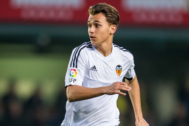 VILLARREAL, SPAIN - DECEMBER 31:  Fran Villalba of Valencia CF in action   during the Villarreal CF vs Valencia CF as part of the Liga BBVA 2015-2016 at El Madrigal on December 31, 2015 in Villarreal, Spain.  (Photo by Aitor Alcalde/Power Sport Images/Getty Images)