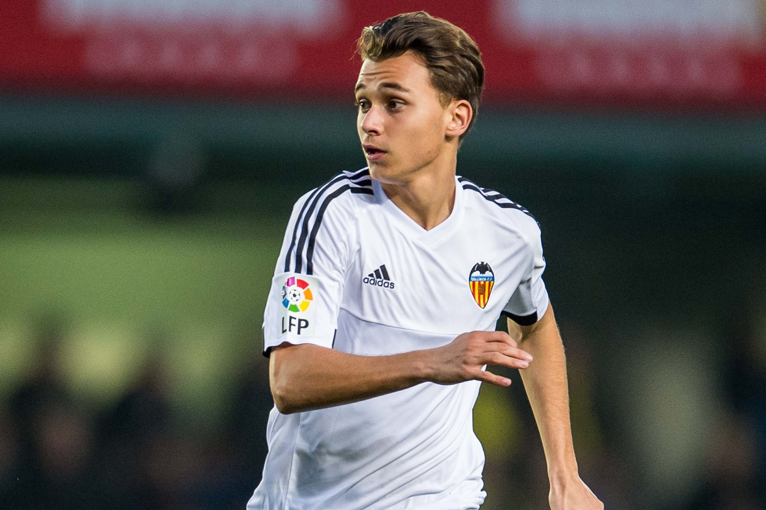 VILLARREAL, SPAIN - DECEMBER 31:  Fran Villalba of Valencia CF in action   during the Villarreal CF vs Valencia CF as part of the Liga BBVA 2015-2016 at El Madrigal on December 31, 2015 in Villarreal, Spain.  (Photo by Aitor Alcalde/Power Sport Images/Getty Images)