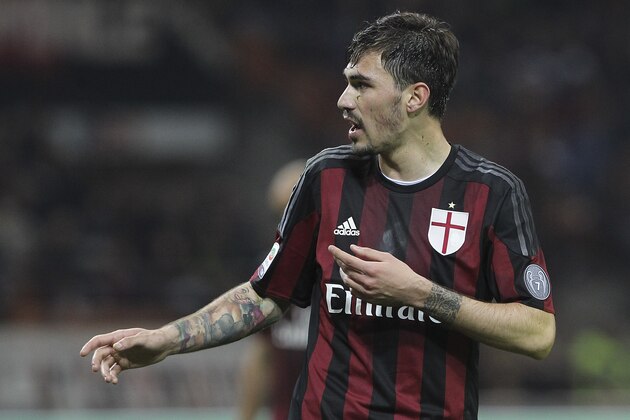 MILAN, ITALY - APRIL 21:  Alessio Romagnoli of AC Milan looks on during the Serie A match between AC Milan and Carpi FC at Stadio Giuseppe Meazza on April 21, 2016 in Milan, Italy.  (Photo by Marco Luzzani/Getty Images)