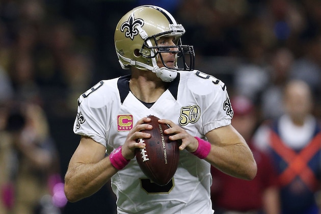 NEW ORLEANS, LA - OCTOBER 16:  Drew Brees #9 of the New Orleans Saints throws the ball during a game against the Carolina Panthers at the Mercedes-Benz Superdome on October 16, 2016 in New Orleans, Louisiana.  (Photo by Jonathan Bachman/Getty Images)