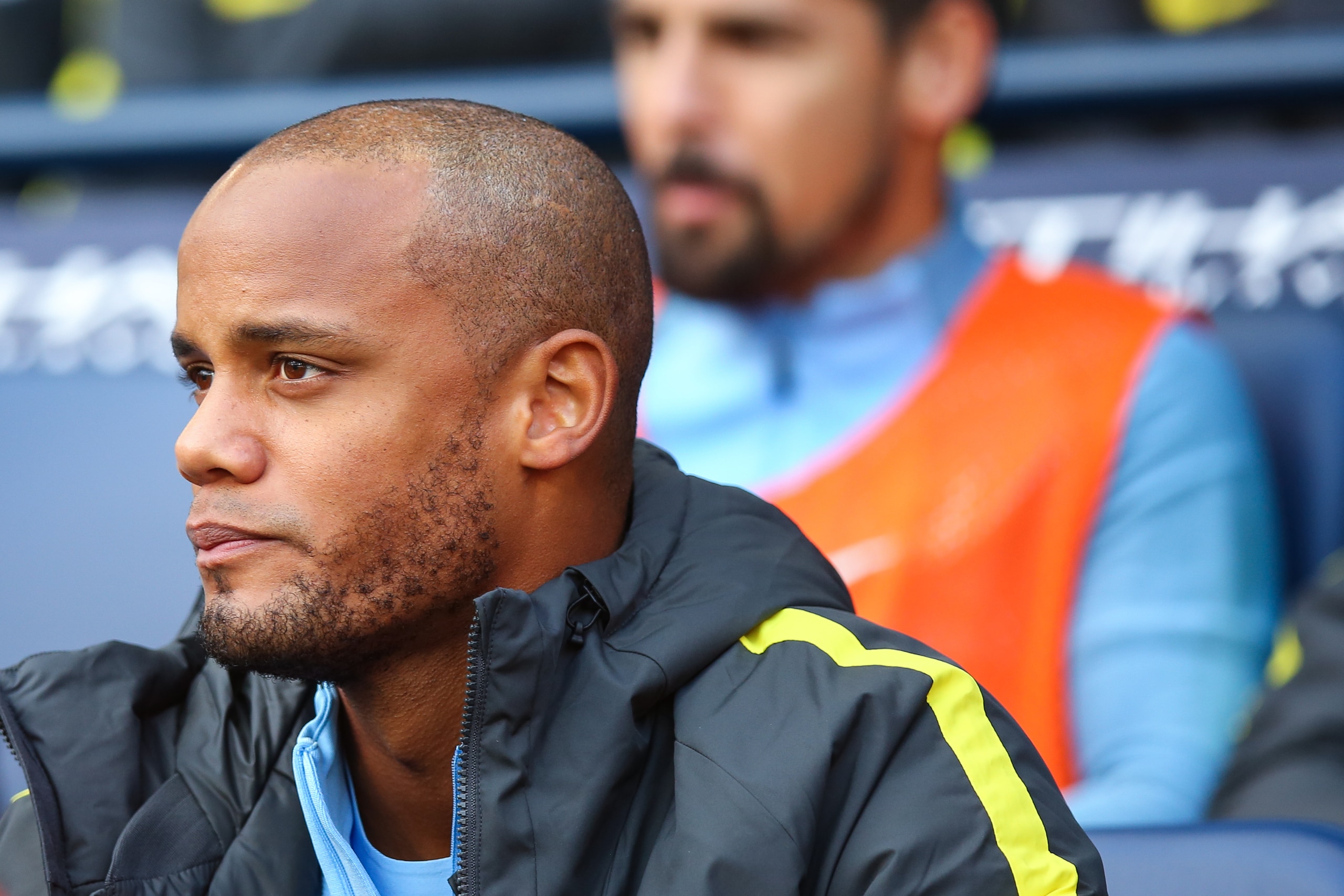 MANCHESTER, ENGLAND - OCTOBER 15: Vincent Kompany of Manchester City on the bench during the Premier League match between Manchester City and Everton at Etihad Stadium on October 15, 2016 in Manchester, England. (Photo by Robbie Jay Barratt - AMA/Getty Images) MANCHESTER, ENGLAND - OCTOBER 15: Vincent Kompany of Manchester City on the bench during the Premier League match between Manchester City and Everton at Etihad Stadium on October 15, 2016 in Manchester, England. (Photo by Robbie Jay Barratt - AMA/Getty Images)