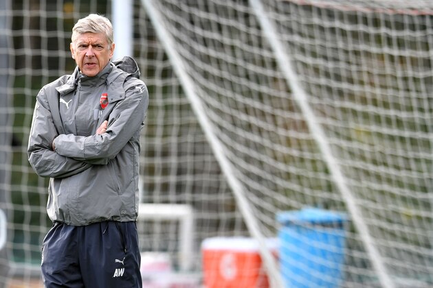 Arsenal's French manager Arsene Wenger leads a training session at Arsenal's London Colney training ground near Watford north of London on October 18, 2016 ahead of their UEFA Champions League group A football match against Ludogorets Razgrad on October 19.  / AFP / BEN STANSALL        (Photo credit should read BEN STANSALL/AFP/Getty Images)