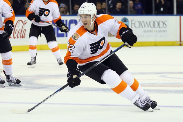 NEW YORK, NY - OCTOBER 06: Dale Weise #22 of the Philadelphia Flyers skates against the New York Rangers at Madison Square Garden on October 6, 2016 in New York City. The Flyers defeated the Rangers 4-2. (Photo by Bruce Bennett/Getty Images)
