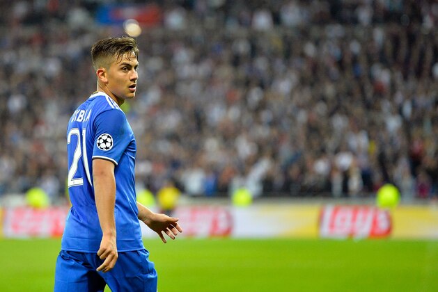 LYON, FRANCE - OCTOBER 18:  Paulo Dybala of Juventus reacts during the UEFA Champions League match between Olympique Lyonnais and Juventus at Parc Lyonnais on October 18, 2016 in Lyon .  (Photo by Aurelien Meunier/Getty Images)