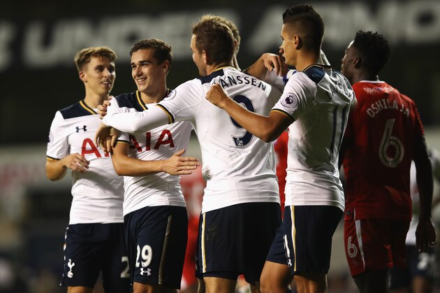 LONDON, ENGLAND - SEPTEMBER 21:  Vincent Janssen of Tottenham Hotspur celebrates scoring his sides third goal with team mates during the  EFL Cup Third Round match between Tottenham Hotspur and Gillingham at White Hart Lane on September 21, 2016 in London, England.  (Photo by Julian Finney/Getty Images)