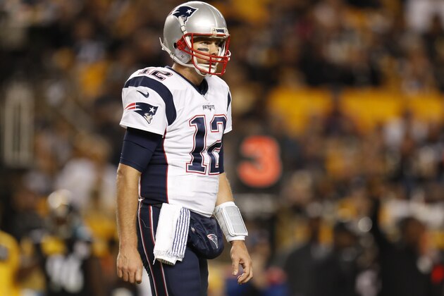 PITTSBURGH, PA - OCTOBER 23:  Tom Brady #12 of the New England Patriots in action during the game against the Pittsburgh Steelers on October 23, 2016 at Heinz Field in Pittsburgh, Pennsylvania.  (Photo by Justin K. Aller/Getty Images)