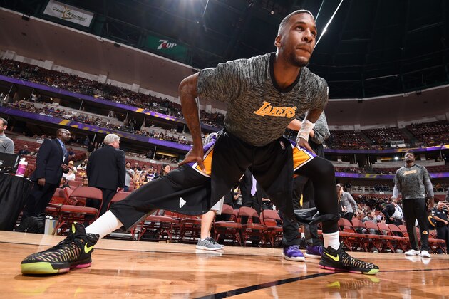 ANAHEIM, CA - OCTOBER 21:  Thomas Robinson #15 of the Los Angeles Lakers stretches before a preseason game against the Phoenix Suns on October 21, 2016 at Honda Center in Anaheim, California. NOTE TO USER: User expressly acknowledges and agrees that, by downloading and/or using this Photograph, user is consenting to the terms and conditions of the Getty Images License Agreement. Mandatory Copyright Notice: Copyright 2016 NBAE (Photo by Andrew D. Bernstein/NBAE via Getty Images)