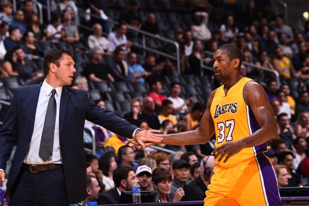 LOS ANGELES, CA - OCTOBER 7: Luke Walton and Metta World Peace #37 of the Los Angeles Lakers are seen against the Denver Nuggets during a preseason game on October 7, 2016 at STAPLES Center in Los Angeles, California. NOTE TO USER: User expressly acknowledges and agrees that, by downloading and/or using this Photograph, user is consenting to the terms and conditions of the Getty Images License Agreement. Mandatory Copyright Notice: Copyright 2016 NBAE (Photo by Juan Ocampo/NBAE via Getty Images)