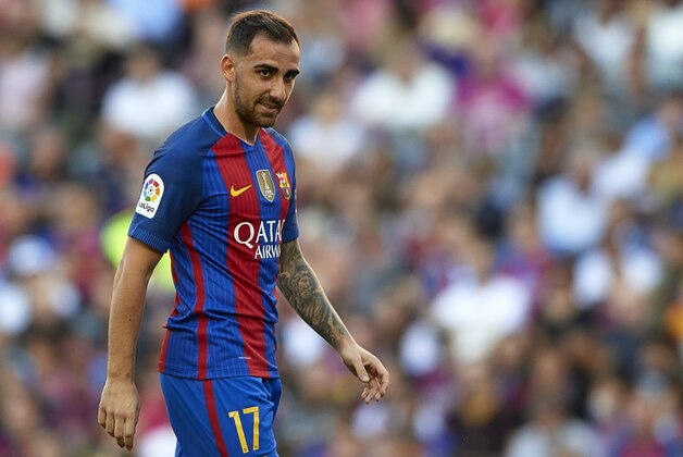 BARCELONA, SPAIN - OCTOBER 15:  Paco Alcacer of FC Barcelona reacts during the La Liga match between FC Barcelona and RC Deportivo de La Coruna at Camp Nou stadium on October 15, 2016 in Barcelona, Spain.  (Photo by Manuel Queimadelos Alonso/Getty Images)