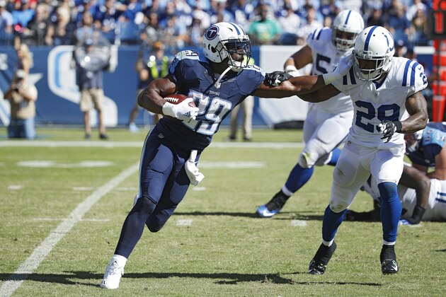 NASHVILLE, TN - OCTOBER 23:  DeMarco Murray #29 of the Tennessee Titans runs the ball against Mike Adams #29 of the Indianapolis Colts in the first quarter of the game at Nissan Stadium on October 23, 2016 in Nashville, Tennessee. (Photo by Joe Robbins/Getty Images)