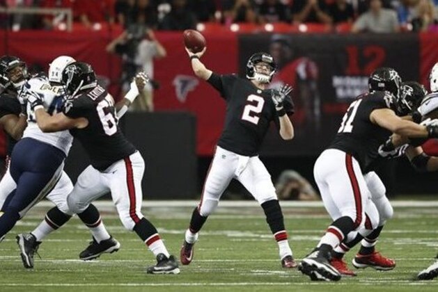Atlanta Falcons quarterback Matt Ryan (2) works against the San Diego Chargers during the first half of an NFL football game, Sunday, Oct. 23, 2016, in Atlanta. (AP Photo/John Bazemore)