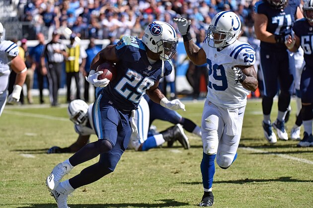 NASHVILLE, TN - OCTOBER 23:  Running back DeMarco Murray #29 of the Tennessee Titans plays against the Indianapolis Colts at Nissan Stadium on October 23, 2016 in Nashville, Tennessee.  (Photo by Frederick Breedon/Getty Images)