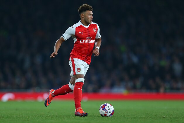 LONDON, ENGLAND - OCTOBER 25: Alex Oxlade-Chamberlain of Arsenal during the EFL Cup fourth round match between Arsenal and Reading at Emirates Stadium on October 25, 2016 in London, England. (Photo by Catherine Ivill - AMA/Getty Images)