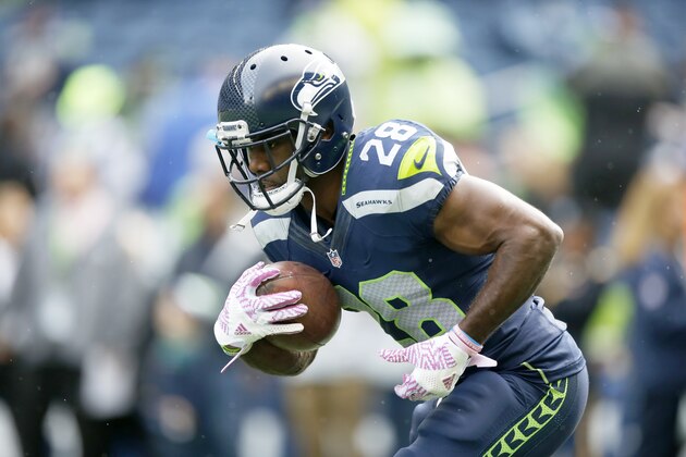 SEATTLE, WA - OCTOBER 16:  Running back C.J. Spiller #28 of the Seattle Seahawks warms up before facing the Atlanta Falcons at CenturyLink Field on October 16, 2016 in Seattle, Washington.  (Photo by Otto Greule Jr/Getty Images)