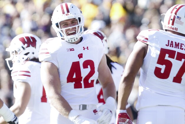 IOWA CITY, IOWA- OCTOBER 22:  Linebacker T.J. Watt