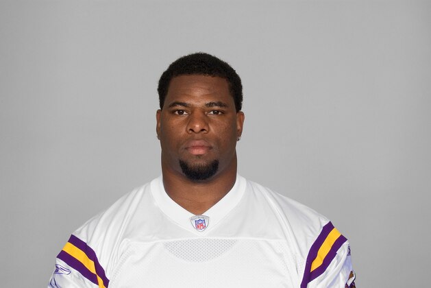 MINNEAPOLIS - 2006:  Artis Hicks of the Minnesota Vikings poses for his 2006 NFL headshot at photo day in Minneapolis, Minnesota. (Photo by Getty Images)