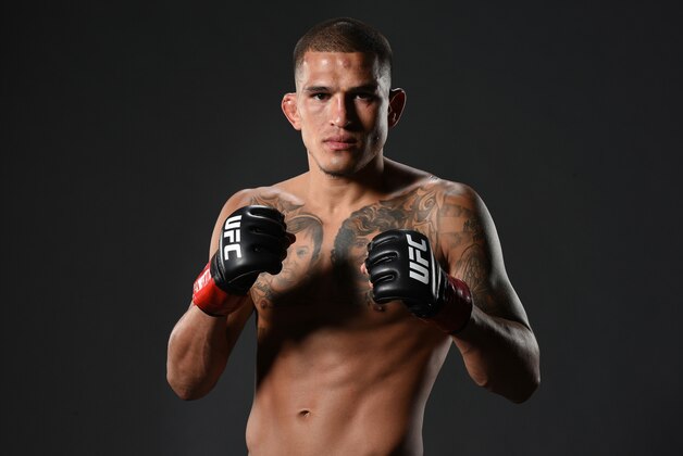VANCOUVER, BC - AUGUST 27:  Anthony Pettis of the United States poses for a post fight portrait backstage during the UFC Fight Night event at Rogers Arena on August 27, 2016 in Vancouver, British Columbia, Canada. (Photo by Mike Roach/Zuffa LLC/Zuffa LLC via Getty Images)