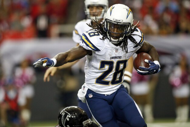 Oct 23, 2016; Atlanta, GA, USA; San Diego Chargers running back Melvin Gordon (28) runs the ball against the Atlanta Falcons in the second quarter at the Georgia Dome. Mandatory Credit: Brett Davis-USA TODAY Sports