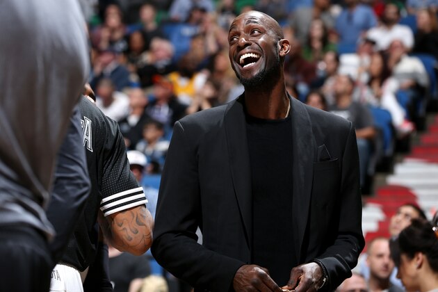 MINNEAPOLIS, MN -  APRIL 13: Kevin Garnett #21 of the Minnesota Timberwolves looks on during the game against the New Orleans Pelicans on April 13, 2016 at Target Center in Minneapolis, Minnesota. NOTE TO USER: User expressly acknowledges and agrees that, by downloading and or using this Photograph, user is consenting to the terms and conditions of the Getty Images License Agreement. Mandatory Copyright Notice: Copyright 2016 NBAE (Photo by David Sherman/NBAE via Getty Images)