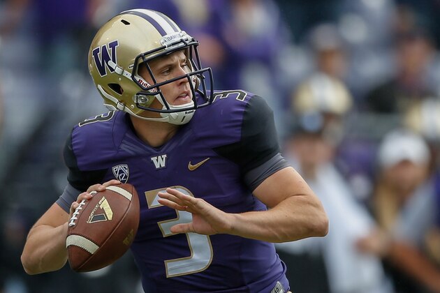 SEATTLE, WA - SEPTEMBER 03:  Quarterback Jake Browning #3 of the Washington Huskies passes against the Rutgers Scarlet Knights on September 3, 2016 at Husky Stadium in Seattle, Washington.  (Photo by Otto Greule Jr/Getty Images)