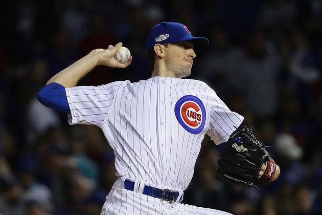 CHICAGO, IL - OCTOBER 22:  Kyle Hendricks #28 of the Chicago Cubs throws a pitch in the first inning against the Los Angeles Dodgers during game six of the National League Championship Series at Wrigley Field on October 22, 2016 in Chicago, Illinois.  (Photo by Jonathan Daniel/Getty Images)
