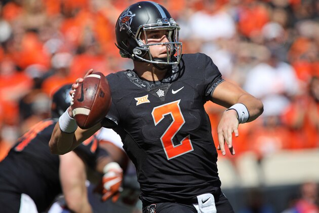 STILLWATER, OK - OCTOBER 1 : Quarterback Mason Rudolph #2 of the Oklahoma State Cowboys looks to throw against the Texas Longhorns October 1, 2016 at Boone Pickens Stadium in Stillwater, Oklahoma. The Cowboys defeated the Longhorns 49-31.  (Photo by Brett Deering/Getty Images)