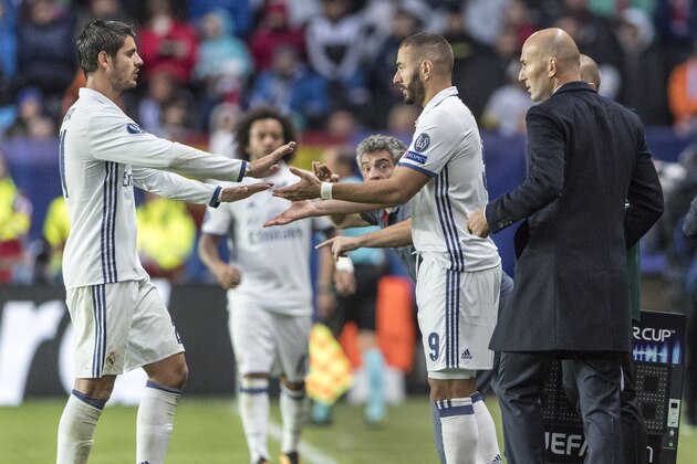 TRONDHEIM, NORWAY - AUGUST 09: Alvaro Morata, Marcelo, Karim Benzema, Zinedine Zidane of Real Madrid during theUEFA Super Cup match between Real Madrid and Sevilla at the Lerkendal Stadion on August 9, 2016 in Trondheim, Norway. (Photo by Trond Tandberg/Getty Images)