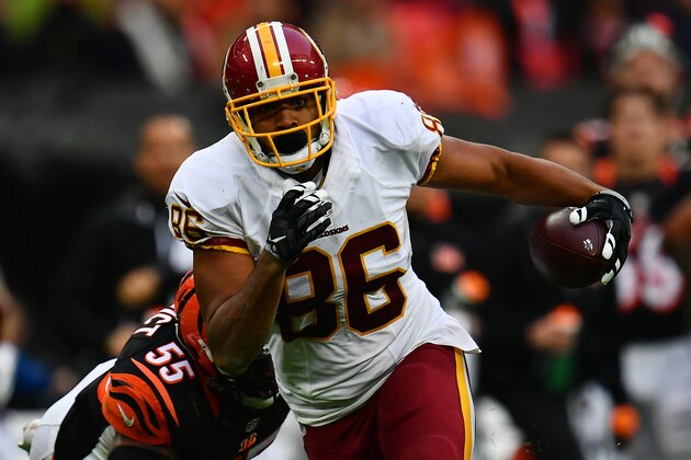 LONDON, ENGLAND - OCTOBER 30:  Jordan Reed #86 of the Washington Redskins makes a break past Vontaze Burfict #55 of the Cincinnati Bengals to score a touchdown during the NFL International Series Game between Washington Redskins and Cincinnati Bengals at Wembley Stadium on October 30, 2016 in London, England. (Photo by Dan Mullan/Getty Images)