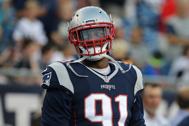 FOXBORO, MA - AUGUST 18: Jamie Collins #91 of the New England Patriots walks onto the field before a preseason game with the Chicago Bears in the first quarter at Gillette Stadium on August 18, 2016 in Foxboro, Massachusetts. (Photo by Jim Rogash/Getty Images)