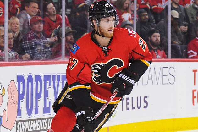 CALGARY, AB - OCTOBER 18: Dougie Hamilton #27 of the Calgary Flames in action against the Buffalo Sabres during an NHL game at Scotiabank Saddledome on October 18, 2016 in Calgary, Alberta, Canada. (Photo by Derek Leung/Getty Images)