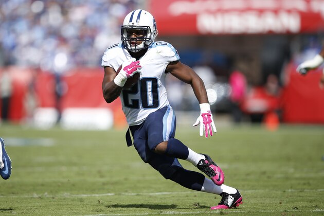 NASHVILLE, TN - OCTOBER 11: Bishop Sankey #20 of the Tennessee Titans runs the ball against the Buffalo Bills during a game at Nissan Stadium on October 11, 2015 in Nashville, Tennessee. The Bills defeated the Titans 14-13. (Photo by Joe Robbins/Getty Images)